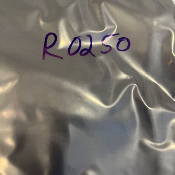 Elizabeth and James Black Camisole Cami Adjustable Spaghetti Straps Size Medium - Picture 9 of 9